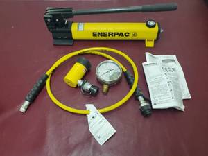 lot 10 image: Enerpac 2 Speed Hand Pump