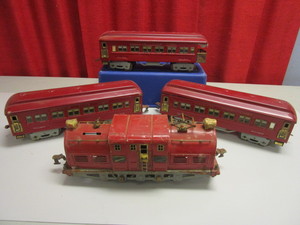 VINTAGE AMERICAN FLYER PULLMAN TIN STANDARD ENGINE, CARS