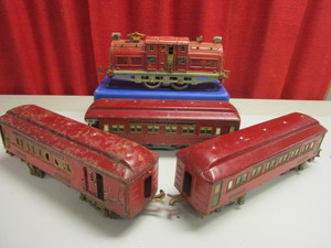 VINTAGE AMERICAN FLYER TIN STANDARD ENGINE, CARS