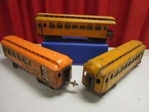 VINTAGE THE IVES RAILWAY LINES TIN STANDARD TRAINS