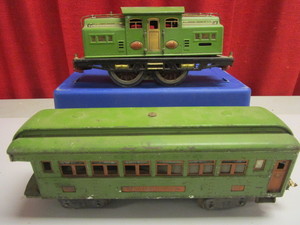 VINTAGE LIONEL TIN STANDARD #318E ENGINE, OBSERVATION CAR