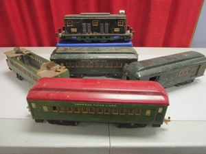 VINTAGE AMERICAN FLYER TIN STANDARD TRAIN CARS