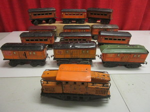 VINTAGE AMERICAN FLYER TIN O TRAIN CARS, #1218 ENGINE, SEATTLE , CHICAGO PASSENGER CARS, MORE
