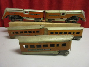 VINTAGE AMERICAN FLYER TIN O STREAMLINE TRAIN CARS