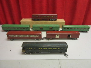 VINTAGE AMERICAN FLYER TIN O PULLMAN CARS