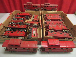 VINTAGE AMERICAN FLYER TIN O CABOOSES