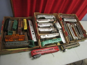 VINTAGE AMERICAN FLYER O TRAIN CARS, PARTS
