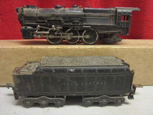 VINTAGE AMERICAN FLYER O TRAIN CARS, #561 LOCOMOTIVE, TENDERS, #494, #495 PASSENGER CARS