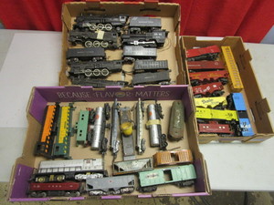 VINTAGE AMERICAN FLYER TRAIN CARS, LOCOMOTIVES, TENDERS - S SCALE