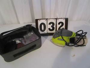 lot 32 image: Ryobi Finish Sander