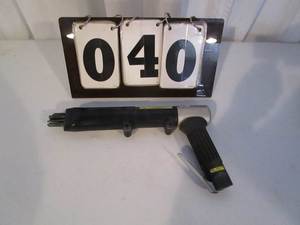 lot 40 image: USG Needle Scraper