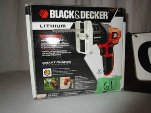 lot 61 image: Black & Decker Compact Saw