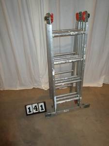 lot 141 image: Extension Ladder