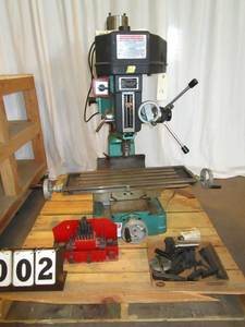 lot 2 image: Central Machinery MillingDrilling Machine
