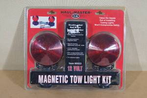 lot 86 image: Haul-Master 12 Volt Magnetic Tow Light Kit