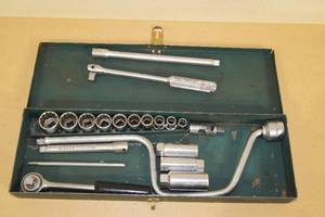 lot 39 image: Vintage Powr-Kraft Socket Set in Case