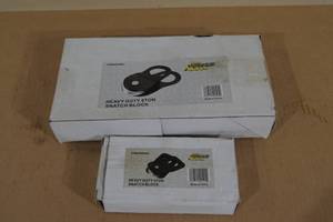 lot 74 image: 2 Heavy Duty Snatch Blocks