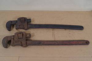 lot 65 image: 2 Vintage Adjustable Pipe Wrenches - 24