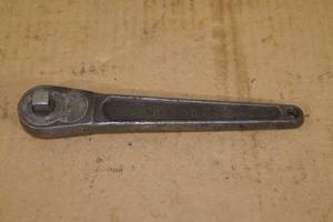 lot 61 image: Antique Snap-On F-70 38 Drive Ratchet