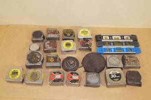 lot 82 image: Tape Measures and Levels