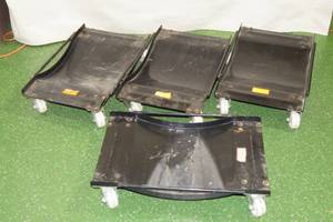 lot 5 image: Heavy Duty Car Dollies