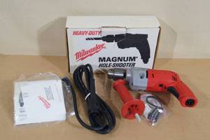 lot 11 image: Unused Milwaukee 0224-1 38 Magnum Holeshooter Corded Drill