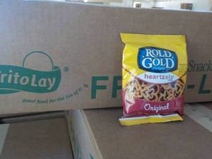 4 Cases 40 Bags each Rold Gold Hear...