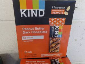 Box of 12 KIND Peanut Butter Dark C...