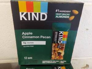 Box of 12 KIND Apple Cinnamon Pecan...