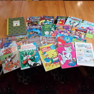 lot 44 image: Stack of Vintage Walt Disney Comic...