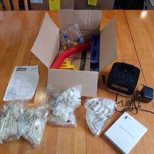 lot 49 image: Domino Rally Glow-in-the-Dark set, ...
