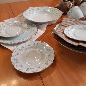 lot 70 image: Set of Premiere ME 212 Briarwood Ha...