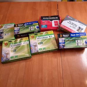 lot 92 image: Lot of Duct and 3M brand plastic wi...