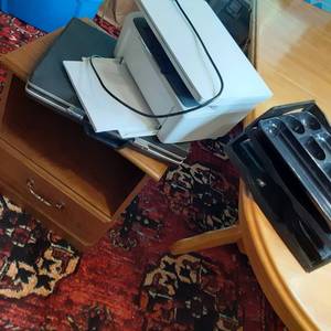 lot 97 image: Office lot to include an HP LaserJe...