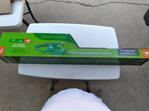 lot 304 image: Featherlite Corded 20 Electric Hed...