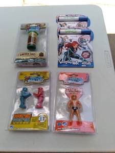lot 323 image: 2017-2019 New in packaging Worlds S...