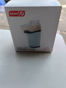 lot 352 image: Dash Fresh Pop Popcorn Maker in Box...