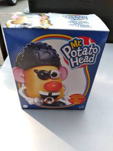 lot 367 image: Mr.Potato Head pirate theme New In ...