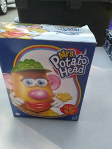 lot 368 image: Mrs.Potato Head New in Box...