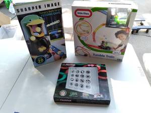 lot 369 image: Sharper Image Hungry Duck Target Fe...