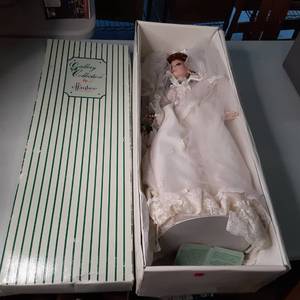 lot 170 image: Effanbee Doll Company Porcelain Dol...