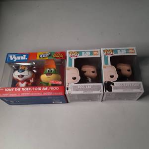 lot 185 image: Funko POP Action Figures from Bos...