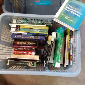 lot 187 image: Huge collection of  books From Databas...