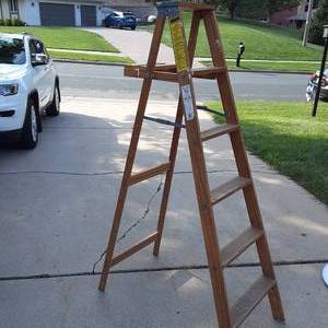 lot 228 image: Keller 6 foot Wooden light-duty fol...
