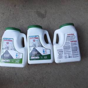 lot 232 image: 3 pourable jugs of Safe step enviro...
