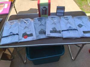 lot 406 image: Tie Carousel With Light, (6) Hankies, & (6) Mens Dress Shirts (Size 18) Stafford & David Taylor