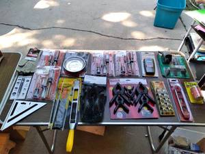 lot 434 image: Screwdriver Sets, Electronic Tape M...