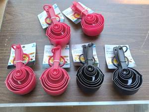 lot 439 image: (6) Measuring Cup and Spoon Sets Ne...