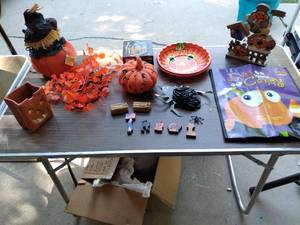 lot 451 image: Halloween Decor Lot See Photos...