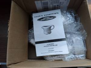 lot 476 image: Cooks Essentials Electric Gravy War...